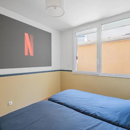 Appartement Au Coeur De - Parking Gratuit - Entierement Climatise *