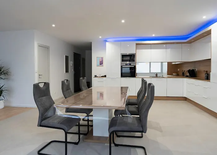 Au Coeur De - Parking Gratuit - Entierement Climatise * Valence (Drome)